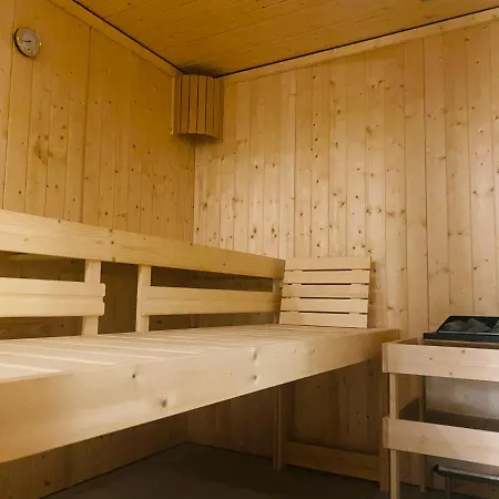 Kapitaenshaus An Der Warnow Mit Sauna * Rostock