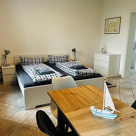 Kapitaenshaus An Der Warnow Mit Sauna Росток