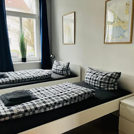 Kapitaenshaus An Der Warnow Mit Sauna Росток