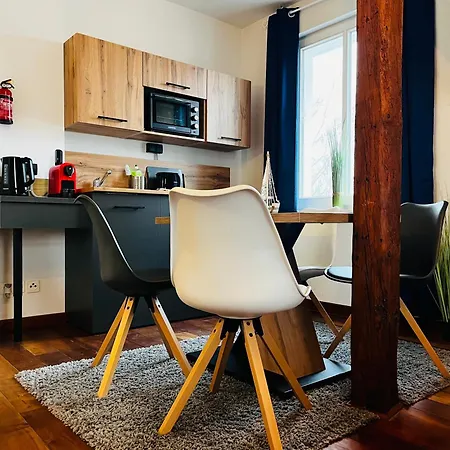 Гостевой дом Kapitaenshaus An Der Warnow Mit Sauna