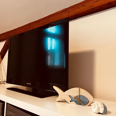 Kapitaenshaus An Der Warnow Mit Sauna Гостевой дом 4*