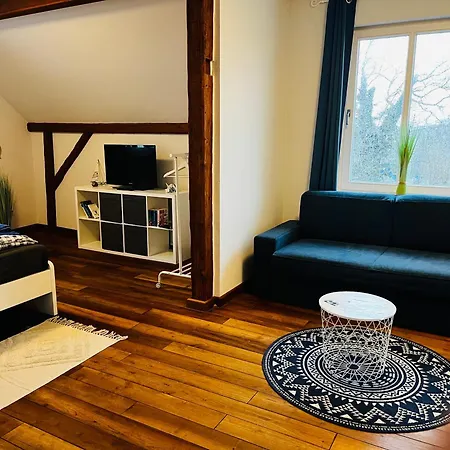 Kapitaenshaus An Der Warnow Mit Sauna بيت ضيافة 4*
