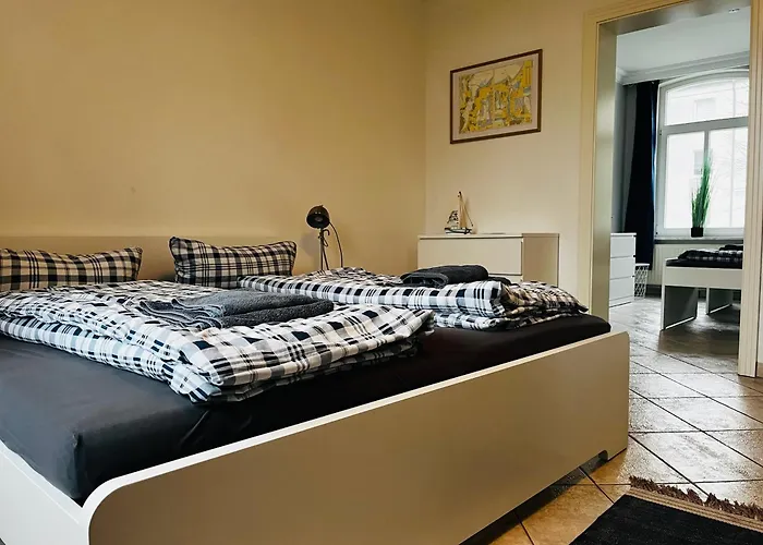 Kapitaenshaus An Der Warnow Mit Sauna بيت ضيافة 4*